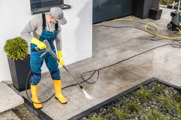 Professional  Pressure Washing in Newport Beach, CA